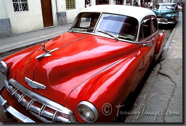 Cuba_01_E_2_22-Classic_Car.jpg