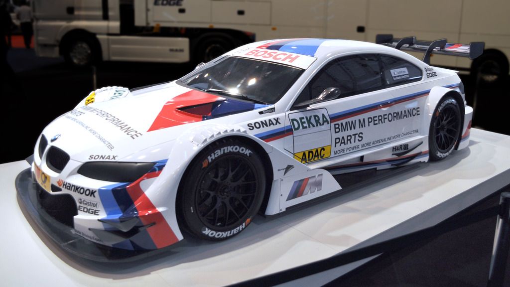 Revell 1:24 BMW M3 DTM 2012 (Martin Tomczyk) - Work In