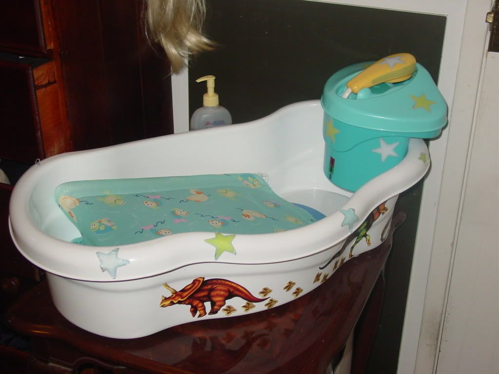 Infant Bath Tub W/Sprayer  $10