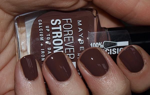 P3103933 Maybelline Forever Strong Pro: nieuwe nagellak!