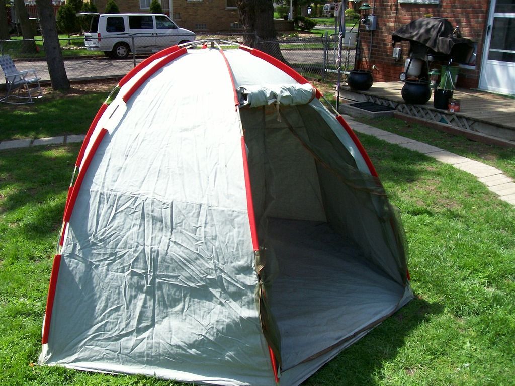 "Bill Moss" Thermos PopUp tent Model 8117 SCORE!!! Coleman