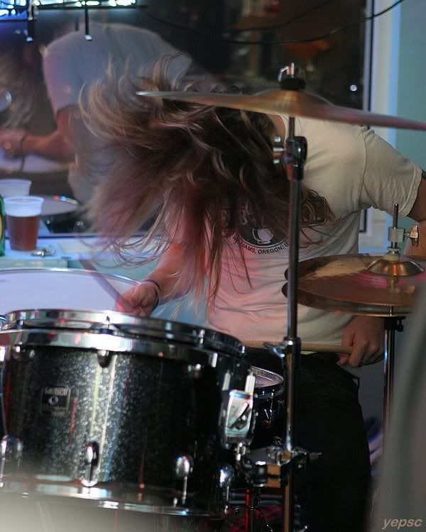 IMAGE: http://i292.photobucket.com/albums/mm24/yepsc/IMG_0212_8by10___600.jpg