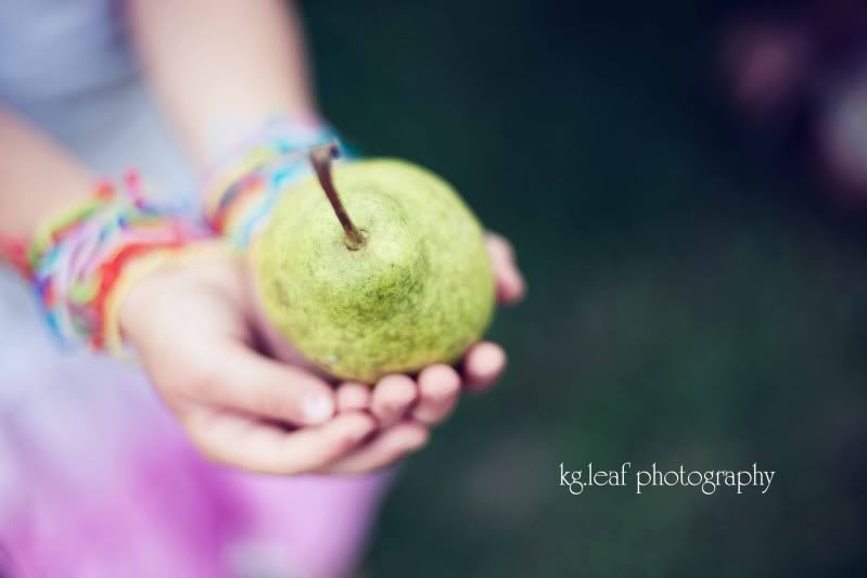 child and pear