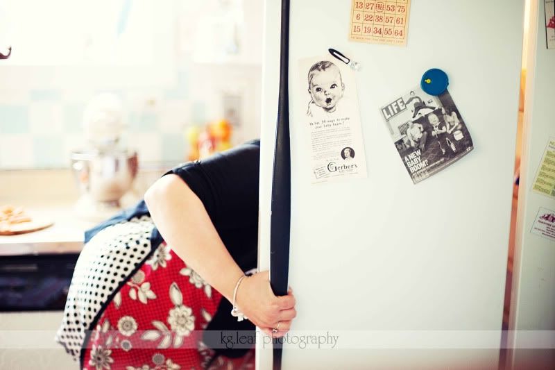 kg.leaf photography wife and fridge