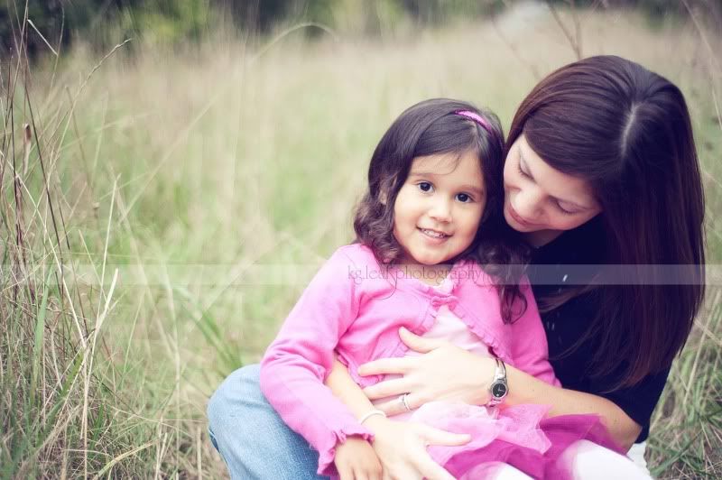 kg.leaf photography mommy and daughter