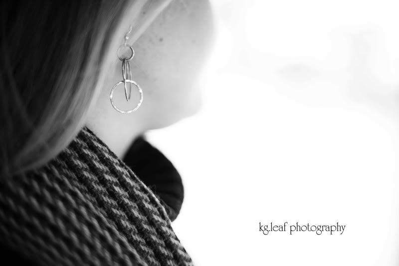 kg.leaf photography earring details