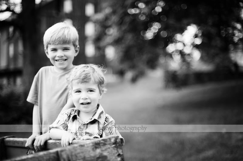 kg.leaf photography wagon and boys