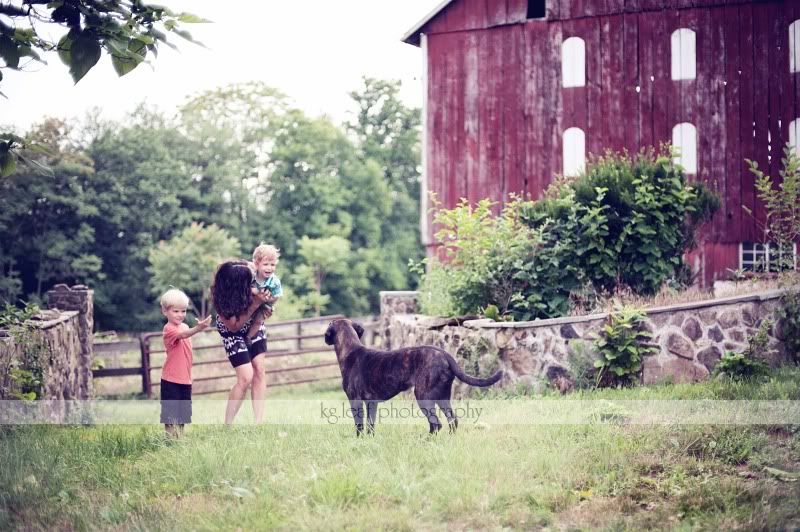 kg.leaf photography family and dog