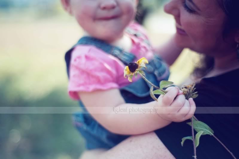 kg.leaf photography mother and daughter