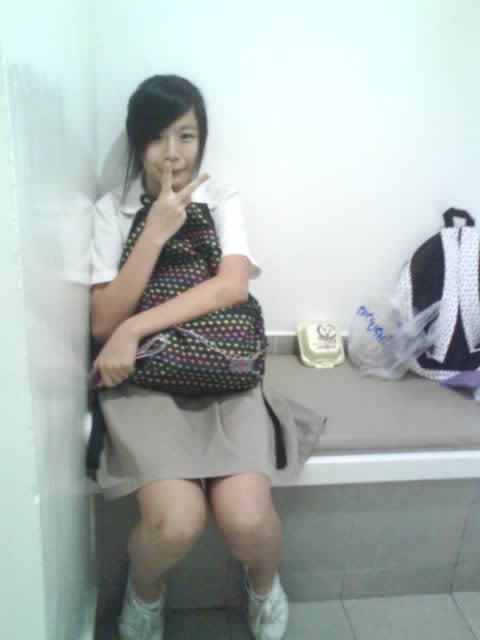 Huimin ! :D ( wanxuan's deleted. too fugly): )