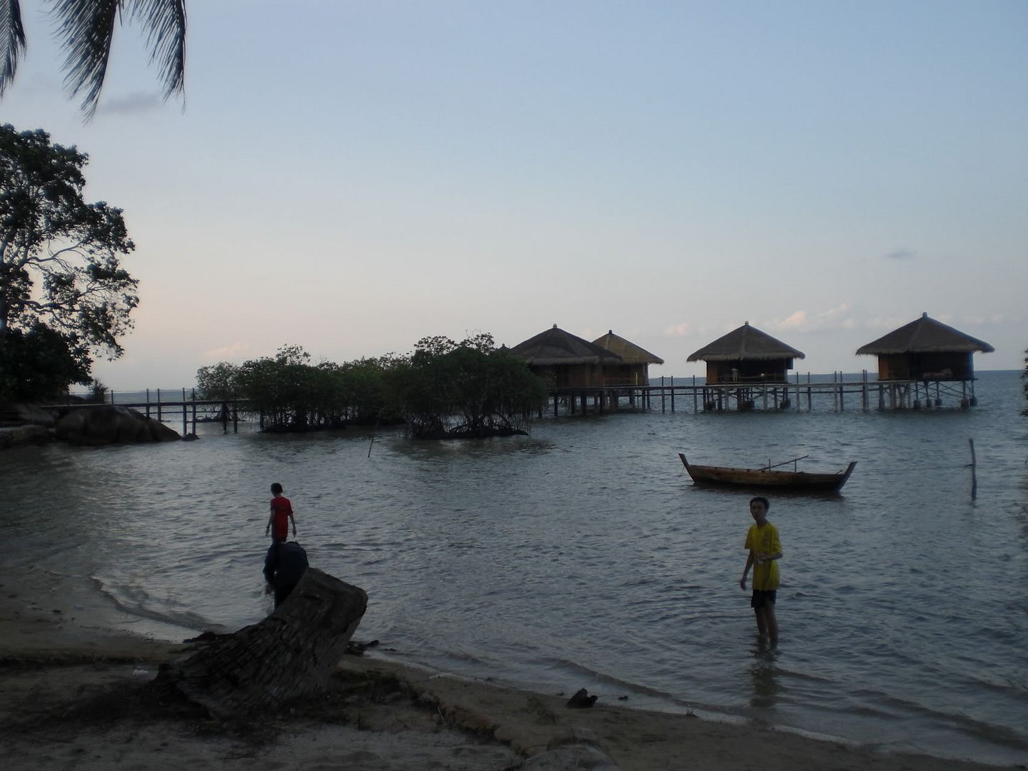 Teachers sleeps here eh, nahbey :X