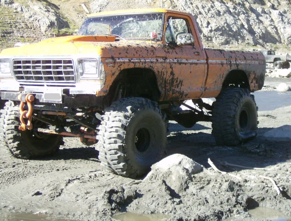 trucks on 44s